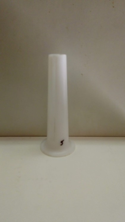 lejek plastikowy nr5.jpg