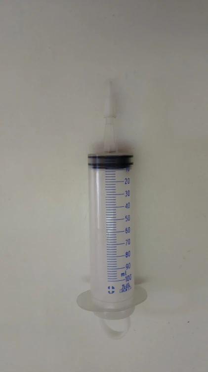 strzykawka 100ml.jpg